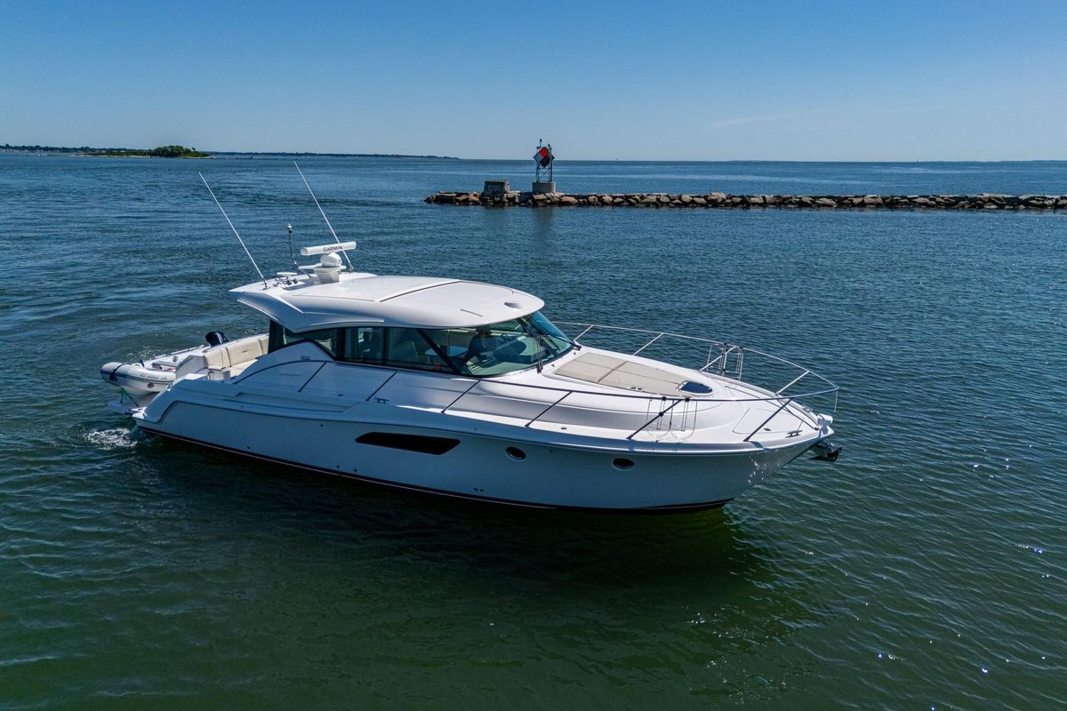 2020 Tiara Yachts 44 