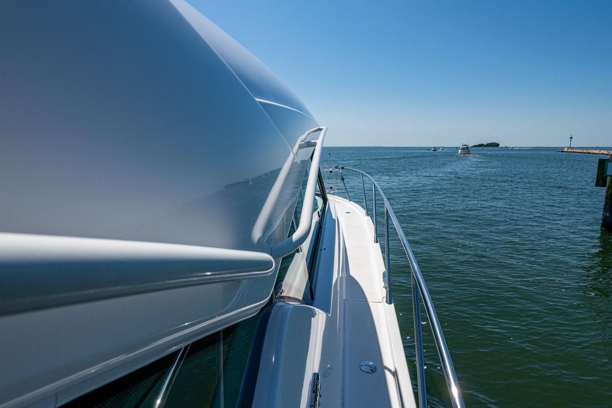2020 Tiara Yachts 44 