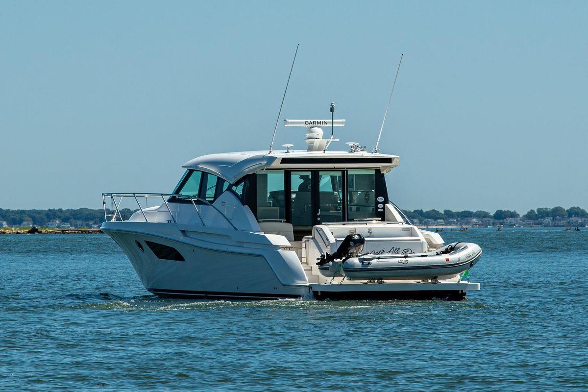 2020 Tiara Yachts 44 