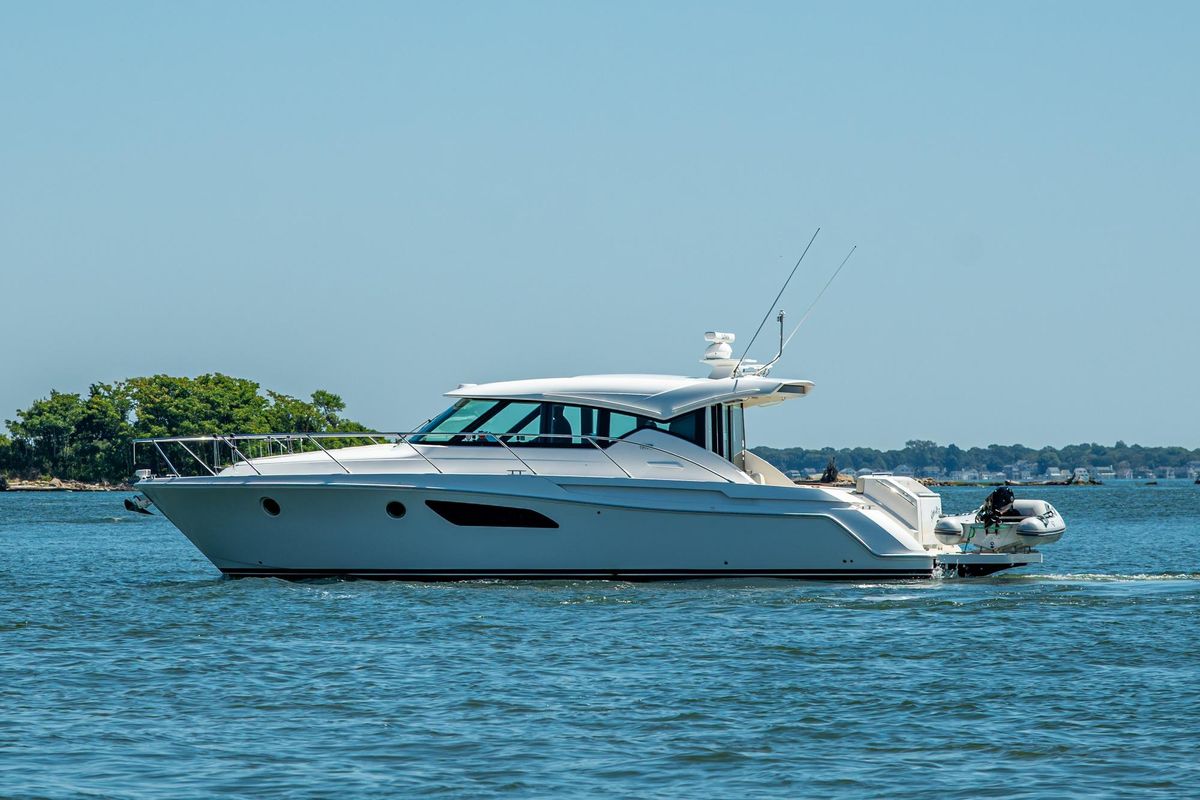 2020 Tiara Yachts 44 