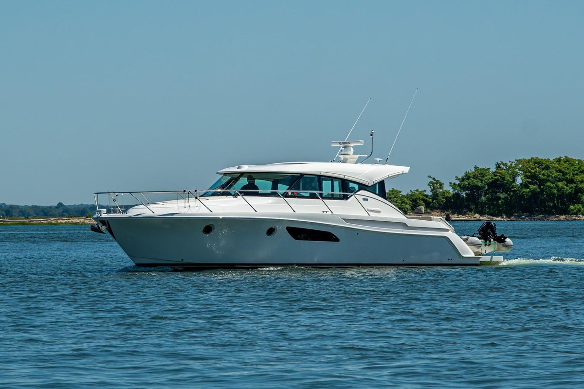 2020 Tiara Yachts 44 