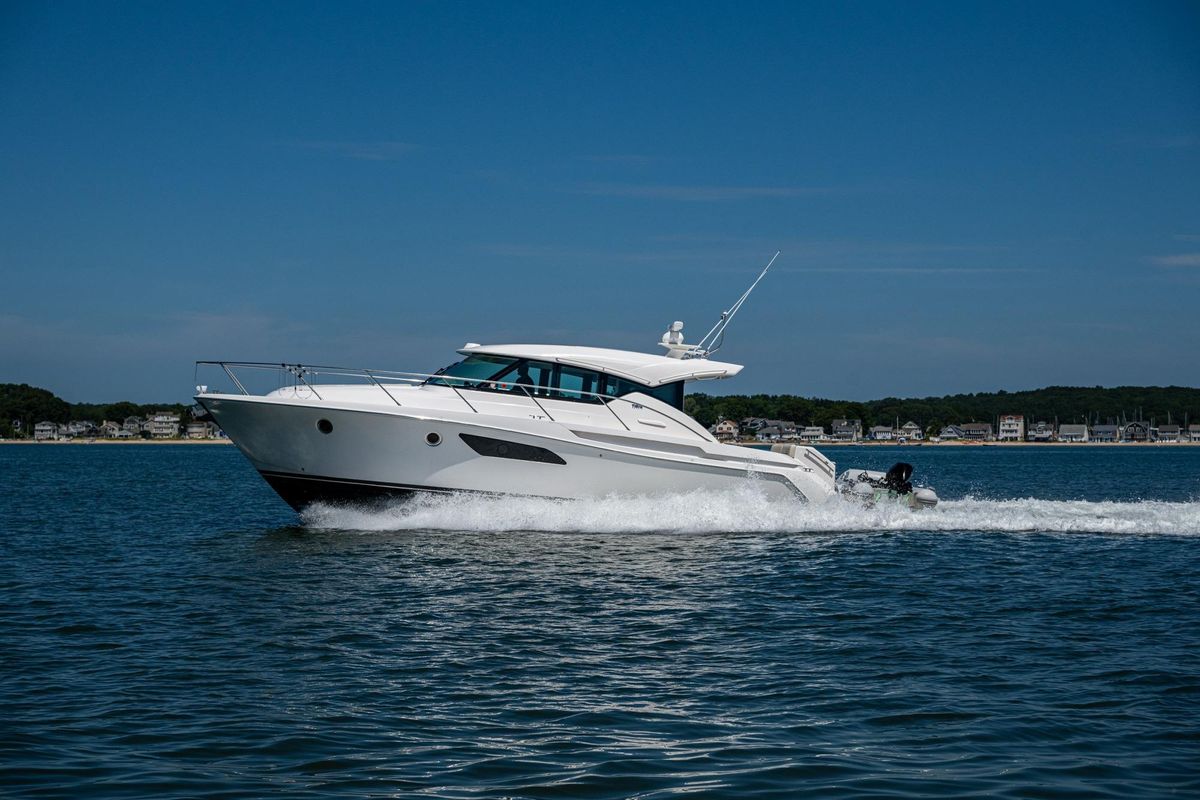 2020 Tiara Yachts 44 
