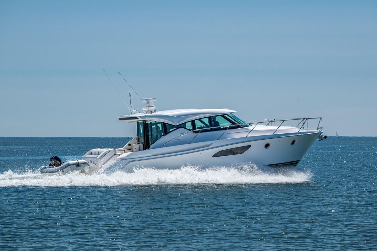 2020 Tiara Yachts 44 
