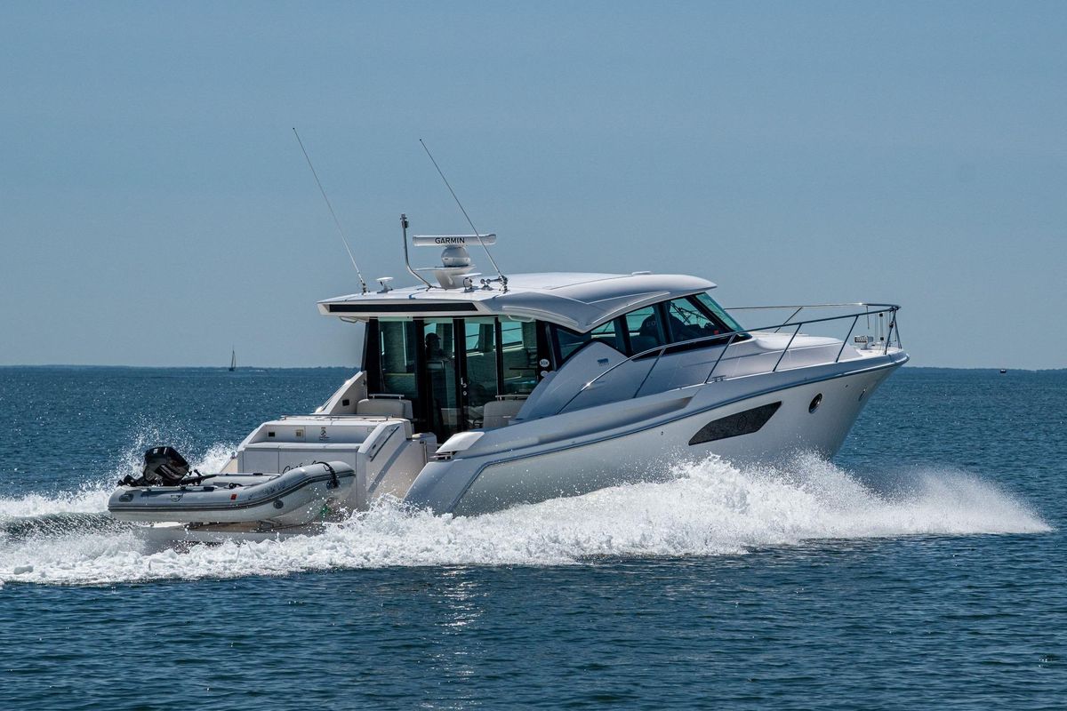 2020 Tiara Yachts 44 