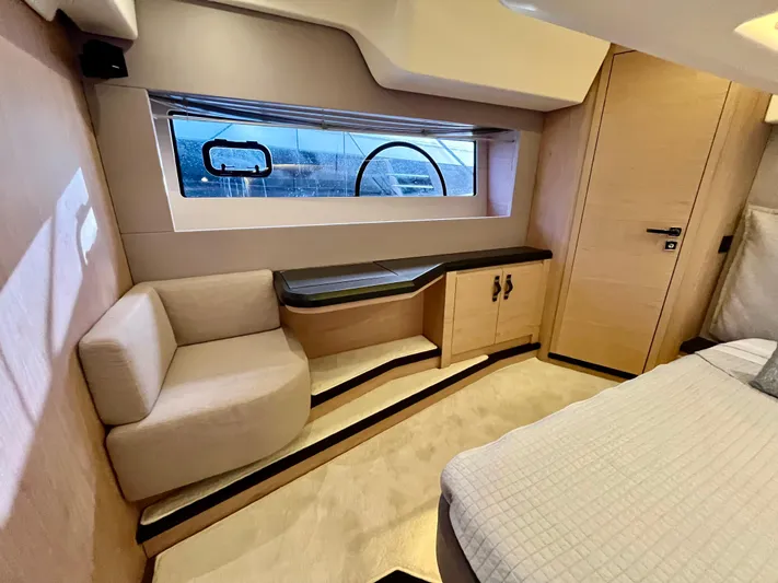 La La Yacht Photos Pics 