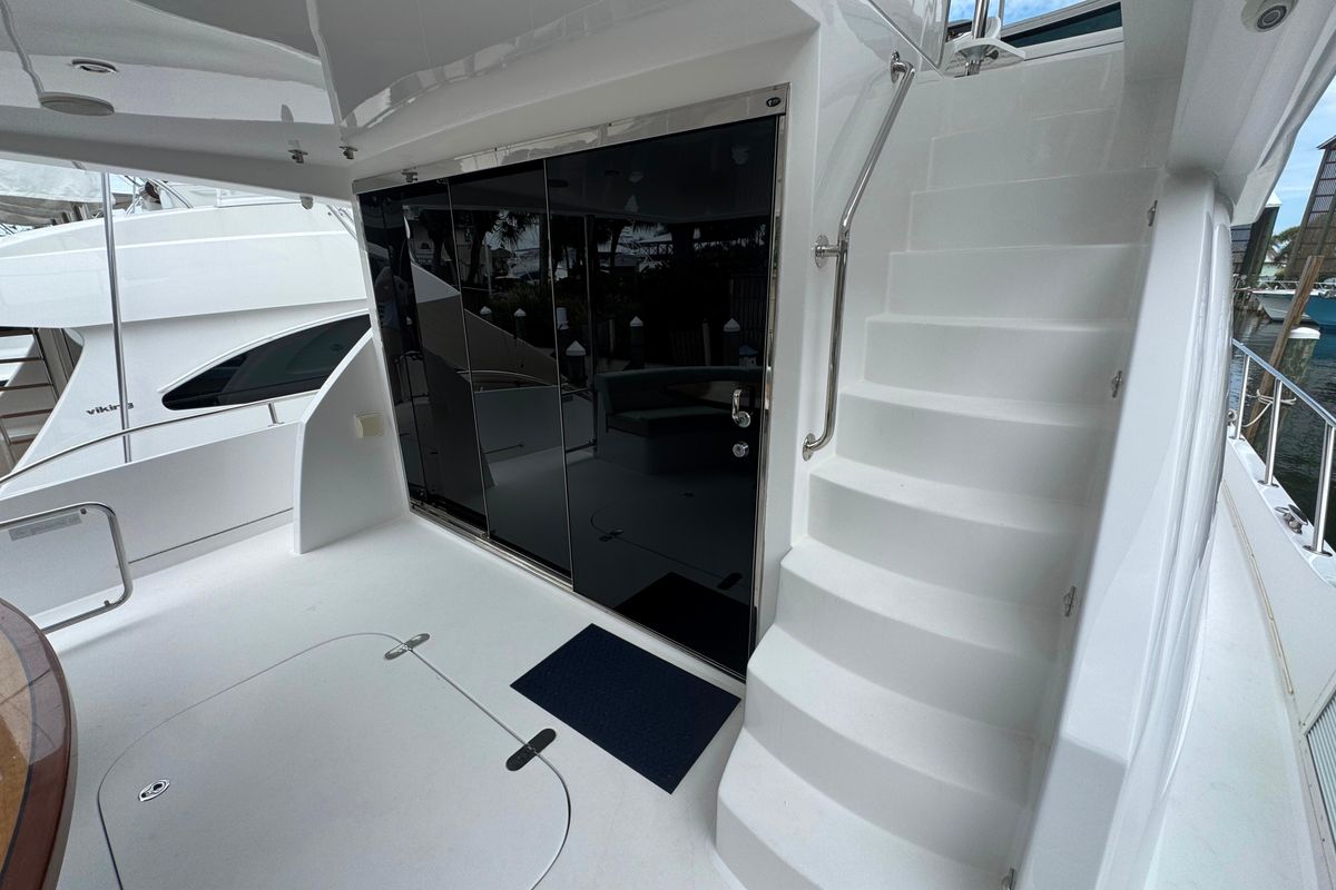 2013 Hatteras 60 