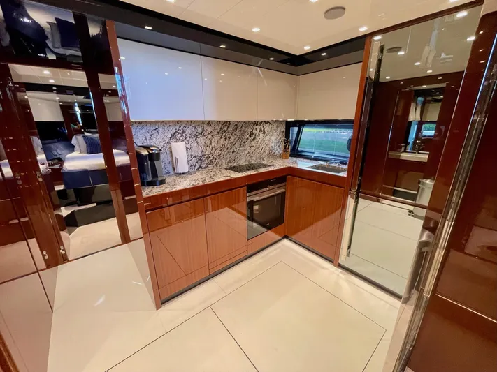 "maximus" Yacht Photos Pics 