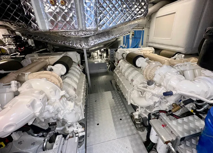 "maximus" Yacht Photos Pics 