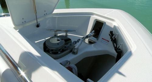 2023 Boston Whaler 350 Outrage