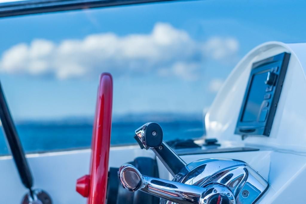 2014 Vanquish Yachts 42 