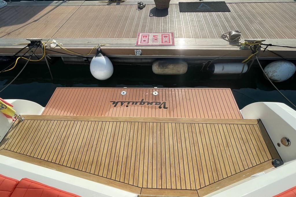 2014 Vanquish Yachts 42 