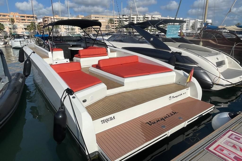 2014 Vanquish Yachts 42 