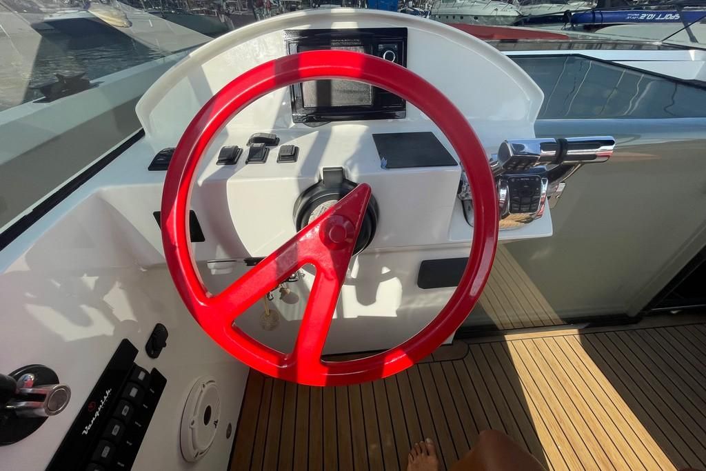 2014 Vanquish Yachts 42 