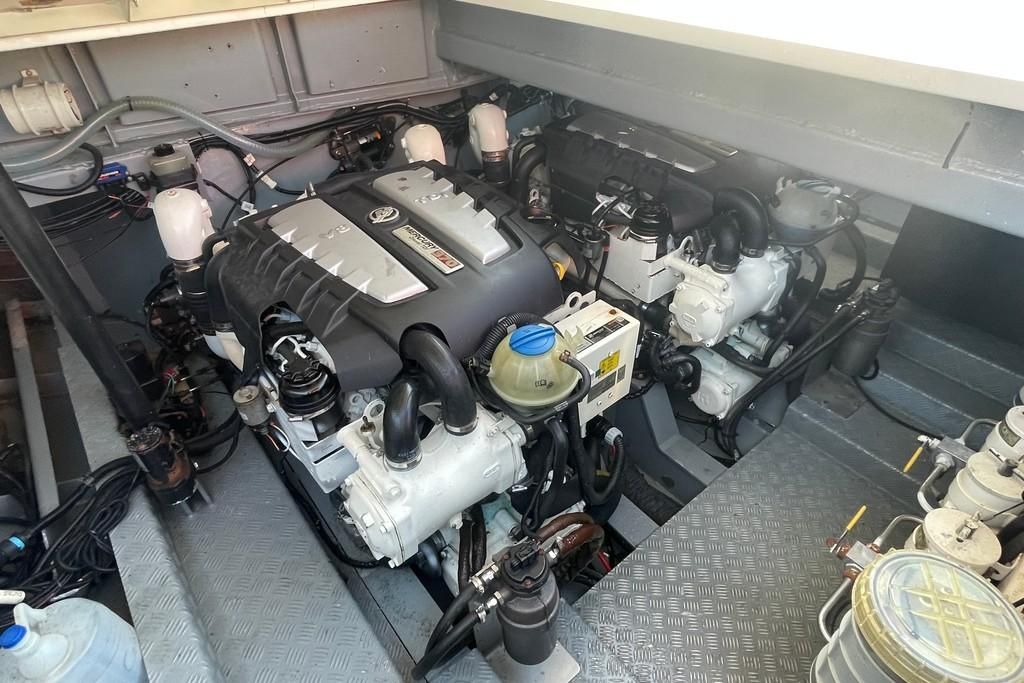 2014 Vanquish Yachts 42 