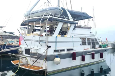 1990 Nova Trawler Galaxy 50