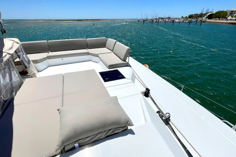 Cabalito De Mar Yacht Photos Pics 2024 Fountaine Pajot Catamaran Elba 45 with spacious deck and comfortable seating.