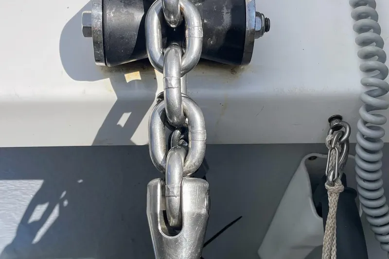 Cabalito De Mar Yacht Photos Pics Close-up of anchor chain on 2024 Fountaine Pajot Catamaran Elba 45.