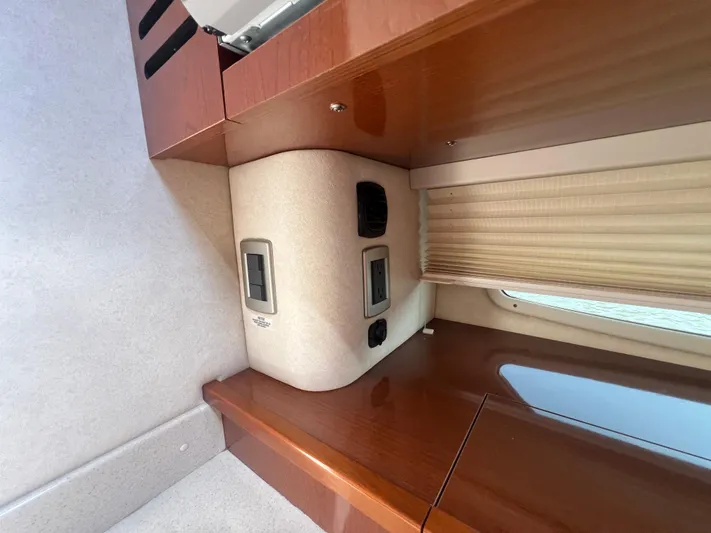 Bay Dream Yacht Photos Pics 