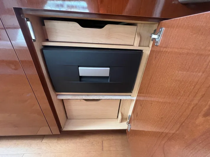 Bay Dream Yacht Photos Pics 