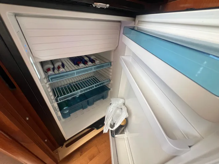 Bay Dream Yacht Photos Pics 