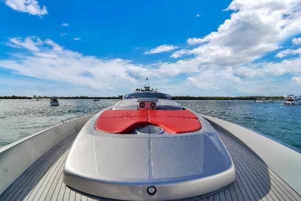 2001 Pershing 88