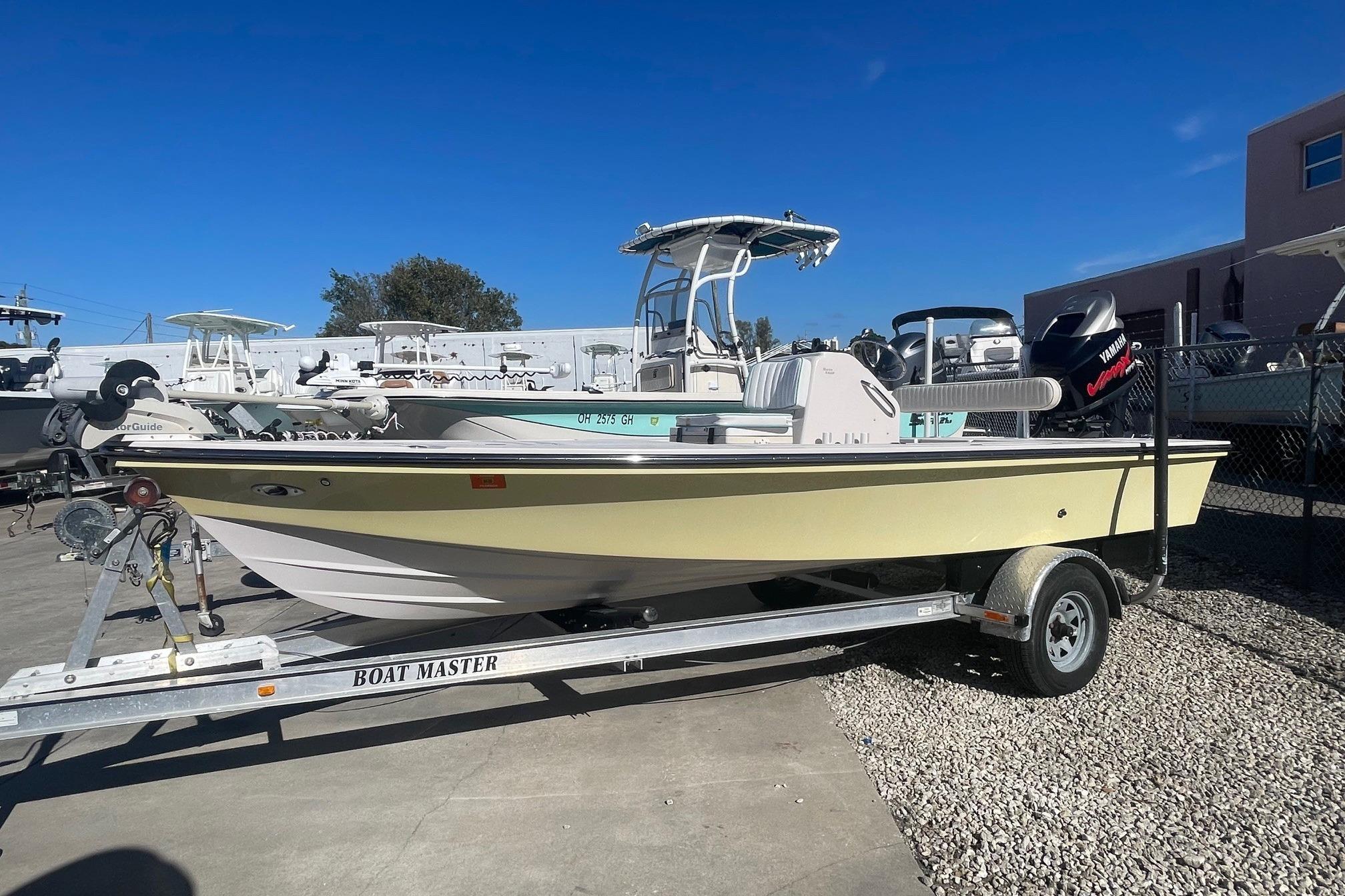 Maverick Master Angler 18