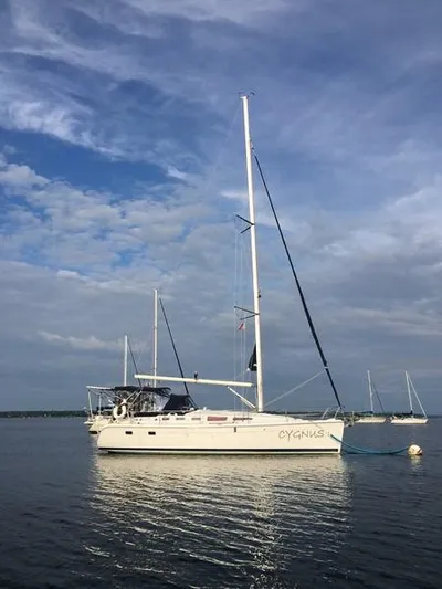Cygnus 1 Yacht Photos Pics 