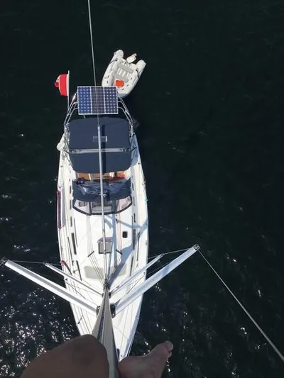 Cygnus 1 Yacht Photos Pics 