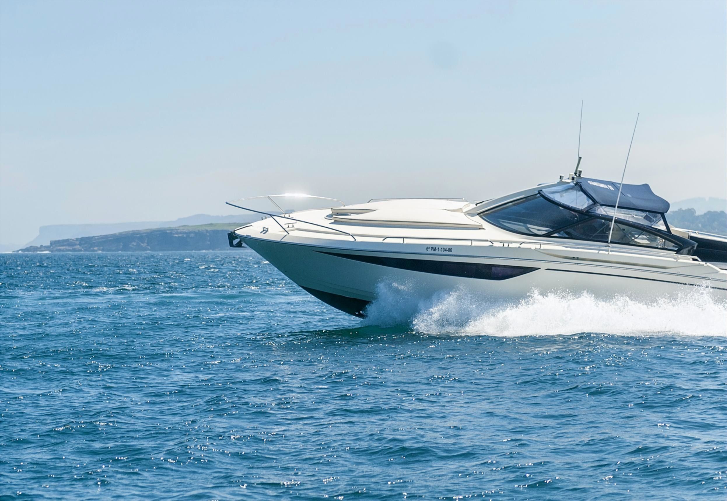 2006 A medida/Otro Bahia One 43