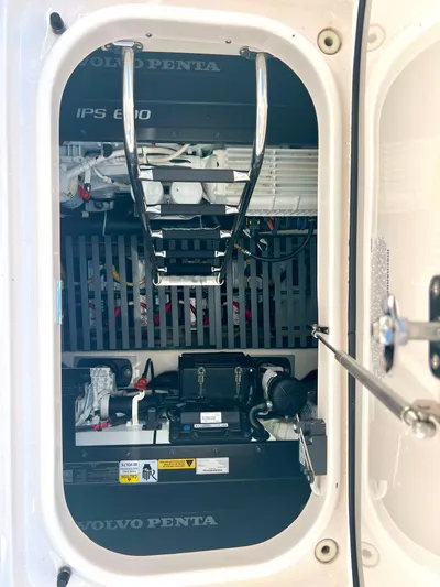 Papa Charlie Yacht Photos Pics 