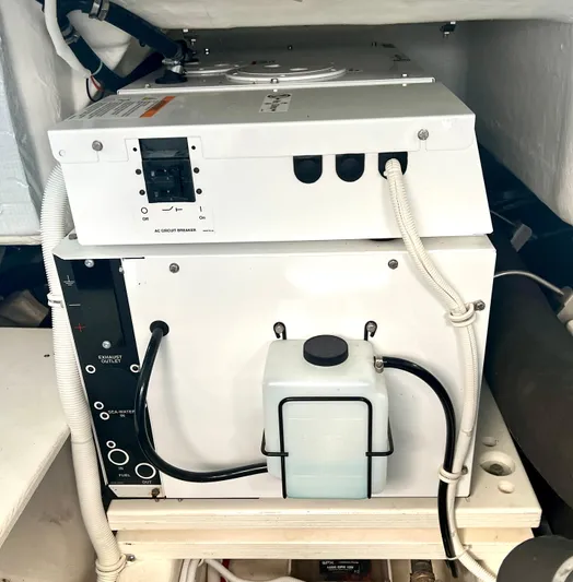 Papa Charlie Yacht Photos Pics 