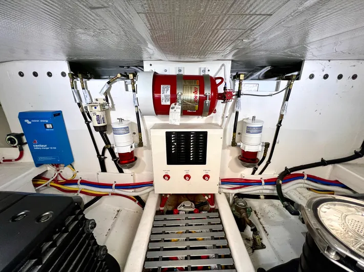 Papa Charlie Yacht Photos Pics 