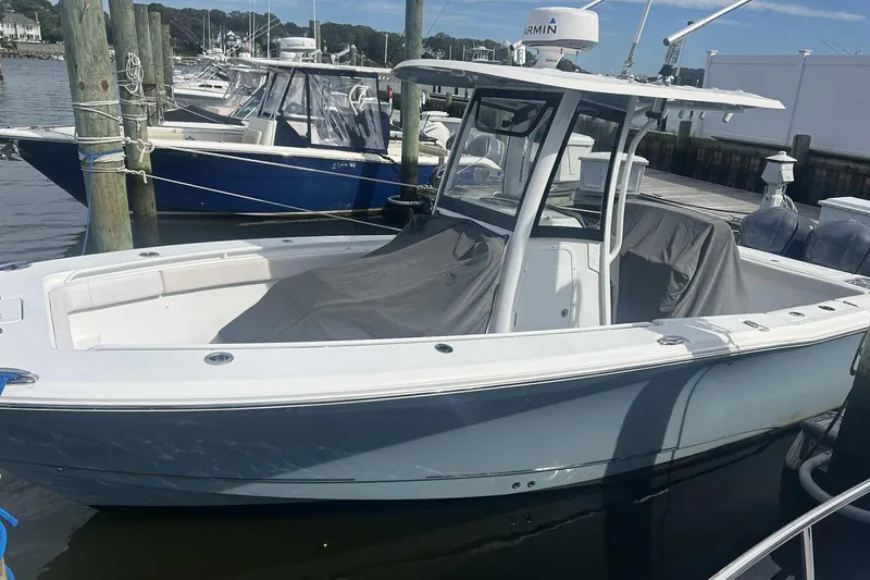  Yacht Photos Pics 2021 Sea Hunt Gamefish 27 Coffin Box boat docked at marina.