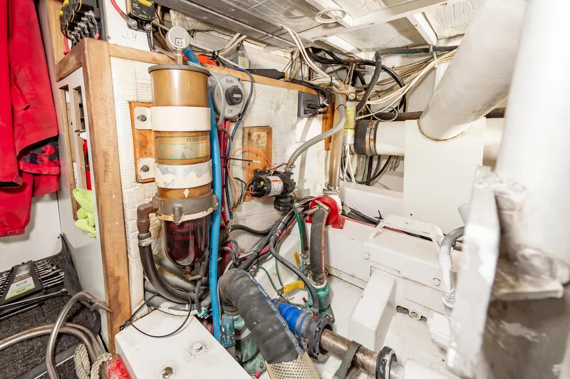 Carolina Girl Yacht Photos Pics 