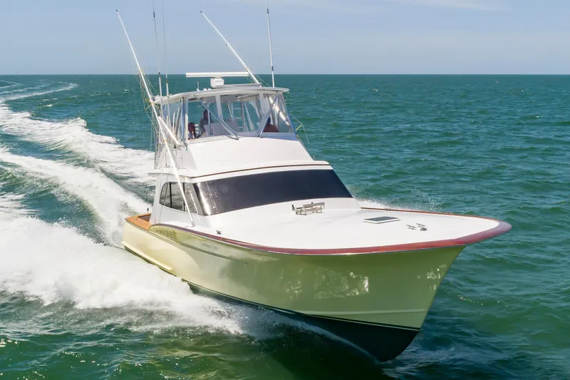 Carolina Girl Yacht Photos Pics 