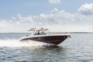 2021 Sea Ray 400 SLX - Kommission -