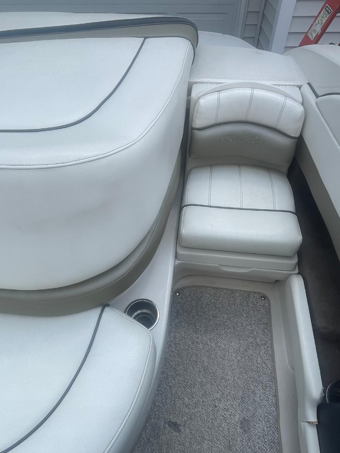 2007 Sea Ray 210 Select Runabout for sale - YachtWorld