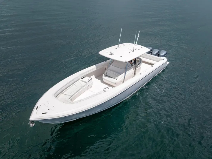  Yacht Photos Pics 2017 Intrepid 400 Center Console boat on open water.