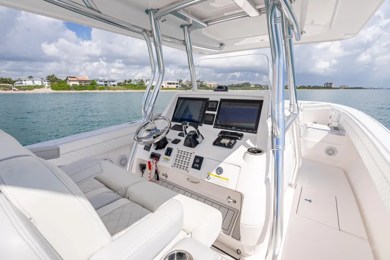  Yacht Photos Pics 2017 Intrepid 400 Center Console boat with modern cockpit and ocean view.