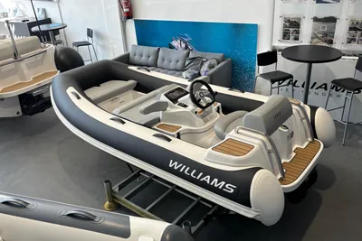 2025 Williams Jet Tenders Turbojet 325
