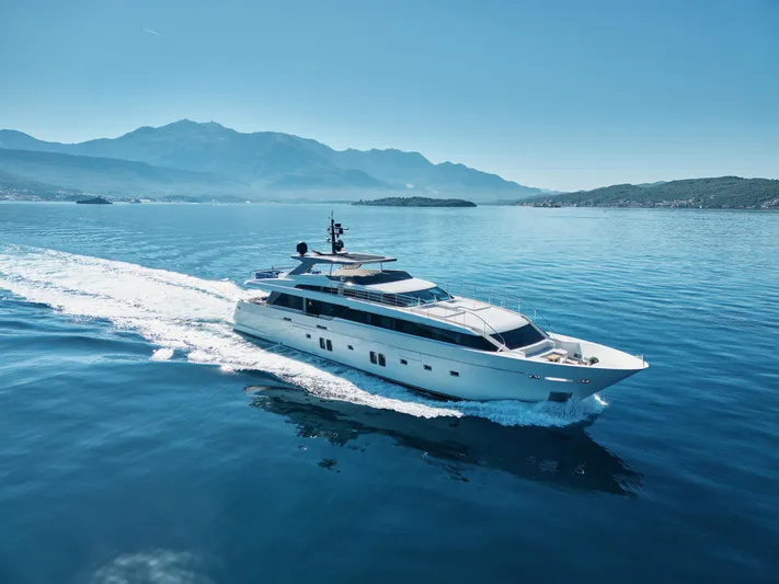 Sl118 Yacht Photos Pics Sanlorenzo SL118