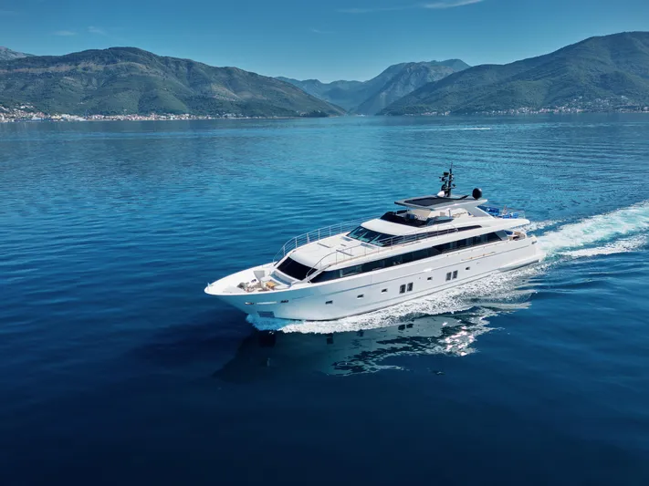 Sl118 Yacht Photos Pics Sanlorenzo SL118