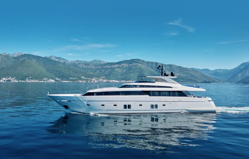 Sl118 Yacht Photos Pics Sanlorenzo SL118