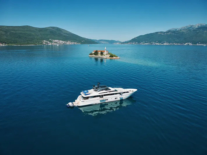 Sl118 Yacht Photos Pics Sanlorenzo SL118