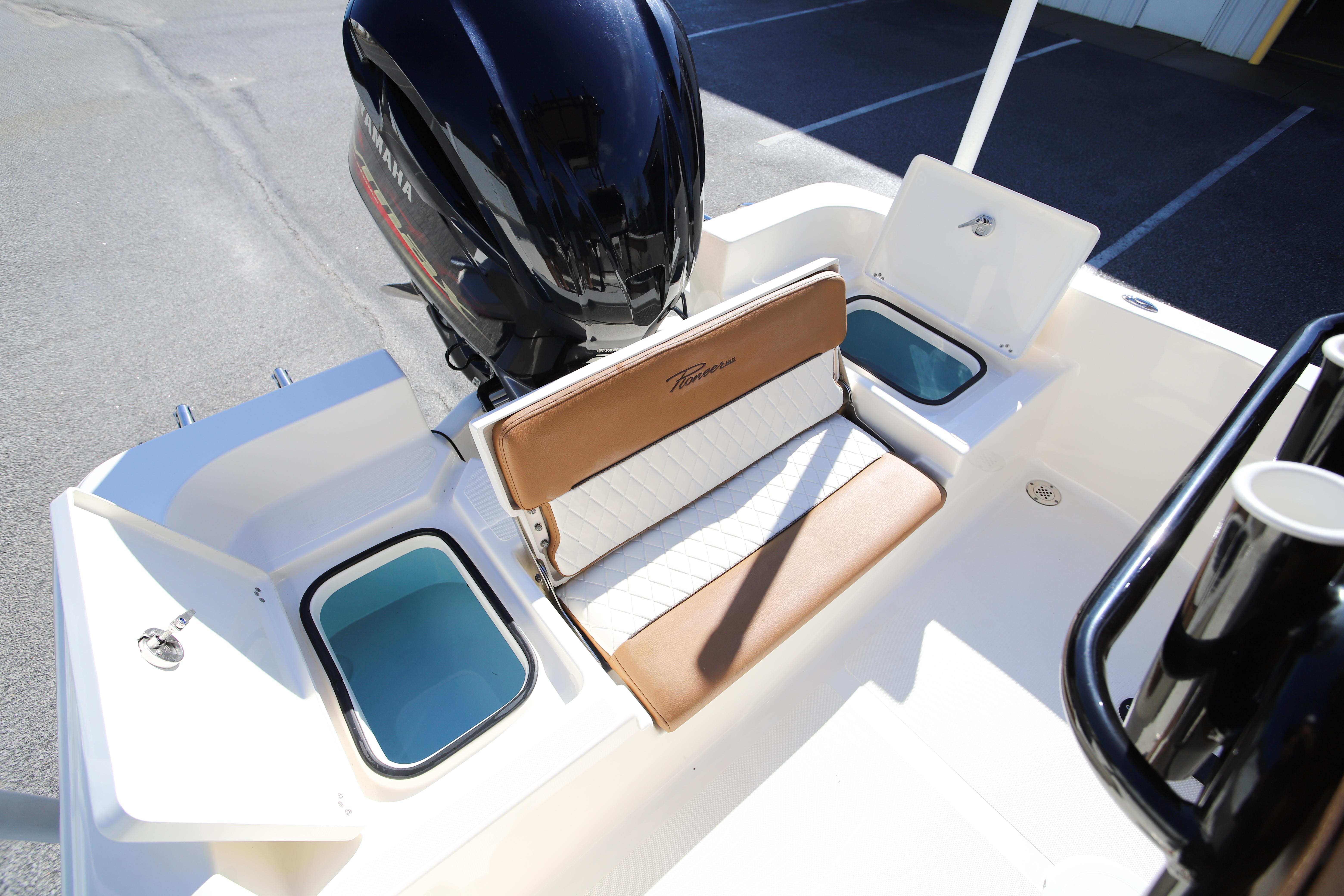 2021 Pioneer Baysport 220 Centre Console for sale YachtWorld