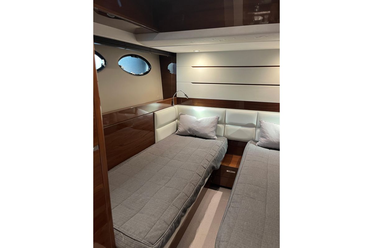 2016 Princess 68 