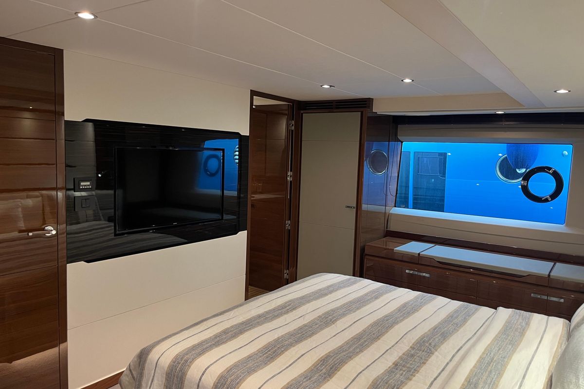 2016 Princess 68 