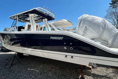 Pursuit S 358