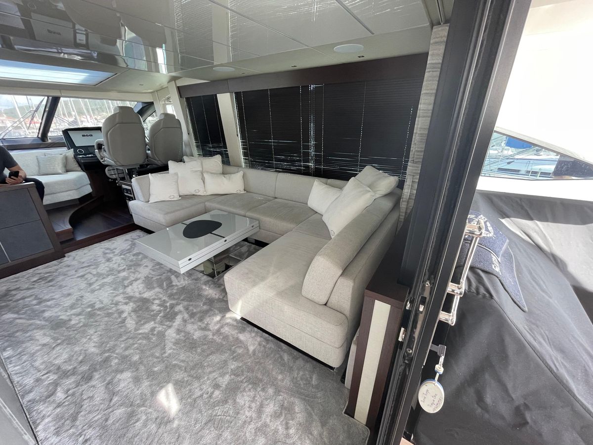 2019 Sunseeker 74 
