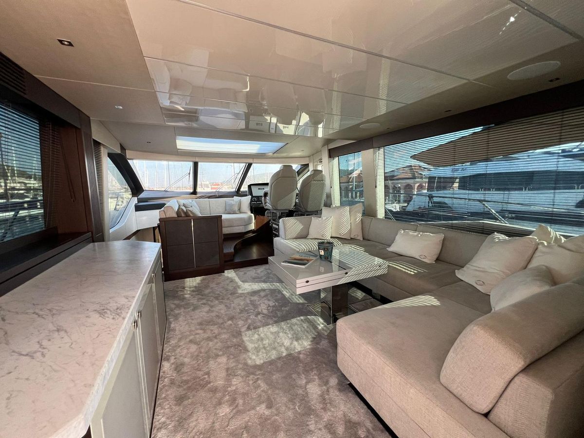 2019 Sunseeker 74 